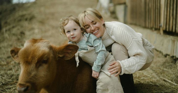 Family Cow Cuddling Experience in Austin
