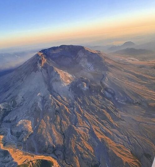 Private Plane Tour of Iconic Mountains - Image 4
