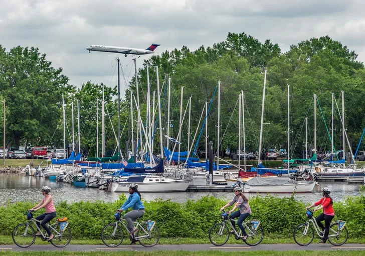 Mount Vernon Bike & Boat Tour