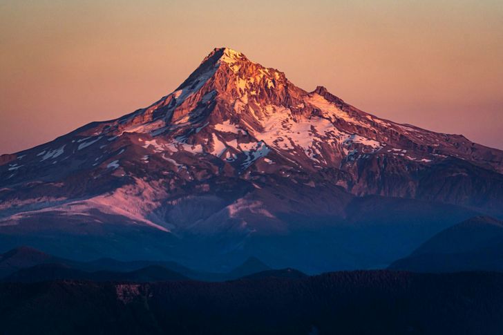 Mount Hood, Falls & River Plane Tour