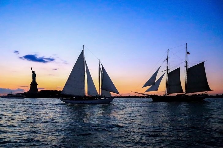 NYC Sunset & Live Jazz Sail - Image 7