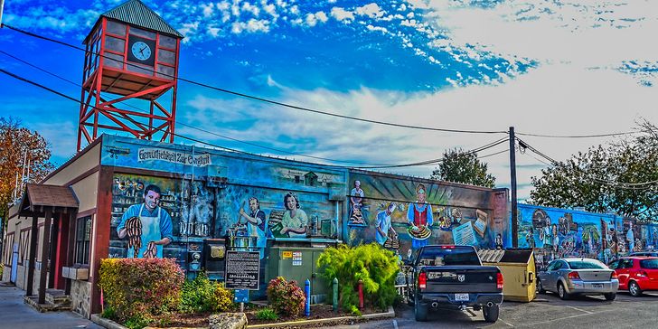 New Braunfels Mystery Picnic Date for Two - Image 2