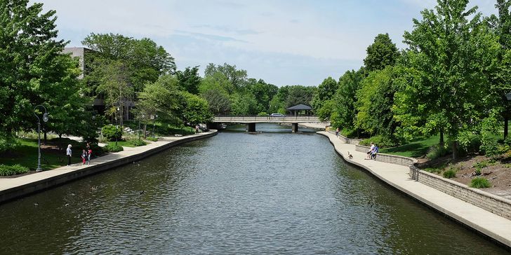 Naperville Mystery Picnic Date for Two - Image 3
