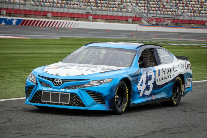 NASCAR Ride Along - Charlotte Motor Speedway - Image 3