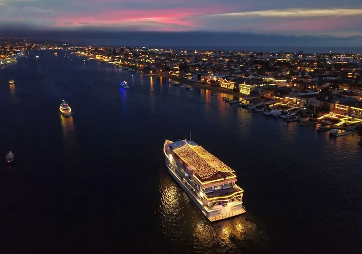 Saturday Premier Dinner Cruise in Newport Beach