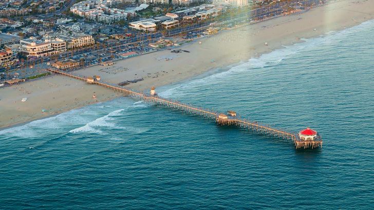 Romantic Sunset Plane Tour of Newport Beach for 2 - Image 1