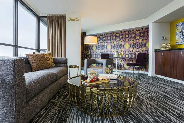 Houston Retreat: 2-Night Hotel Stay - Image 9
