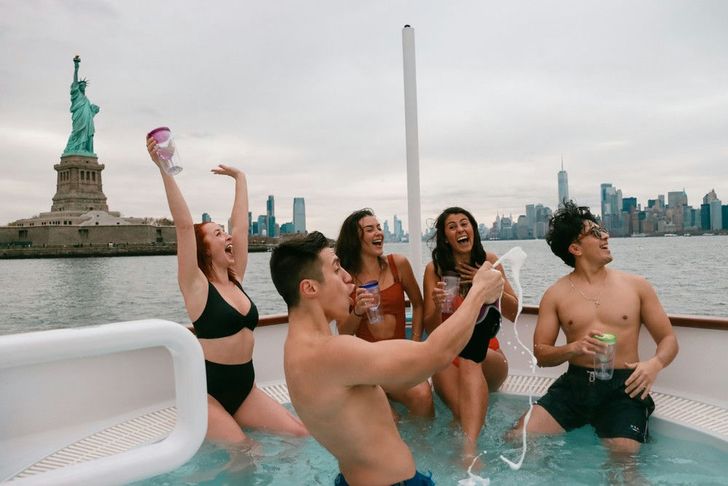 New York City Hot Tub Boat Tour - Image 3