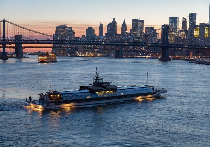 Saturday New York City Bateaux Premier Dinner Cruise