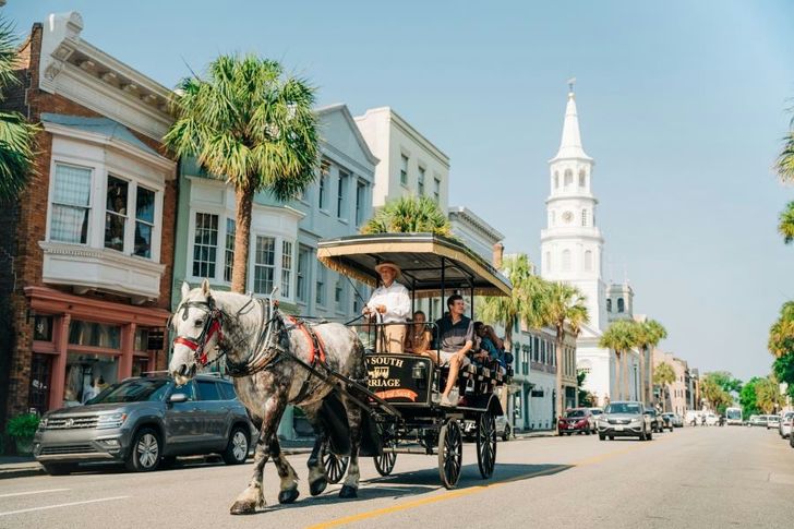 Charleston Harbor Tour and Carriage Tour