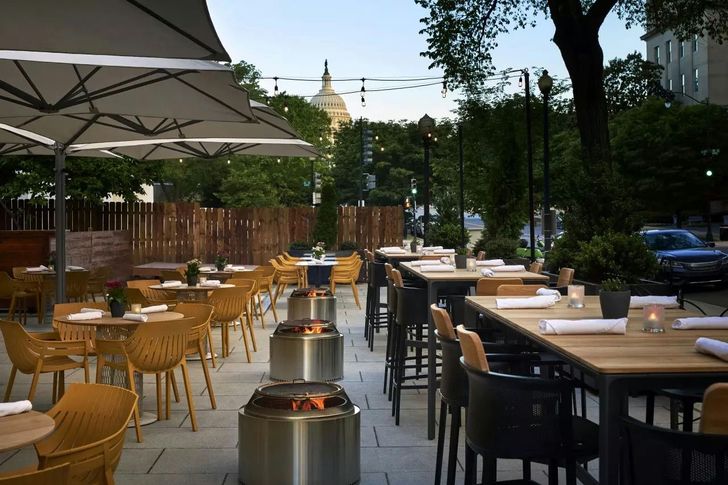 DC Delight: One-Night Hotel Stay Gift - Image 12