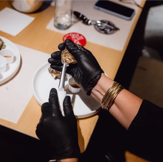 Discover the Art of Oyster Shucking and Tasting Class