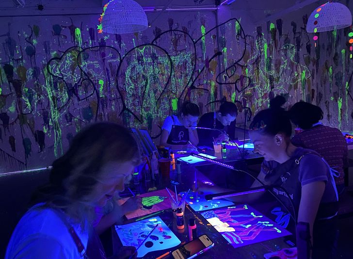 Paint, Slime & Sip Experience in the Dark - Image 3