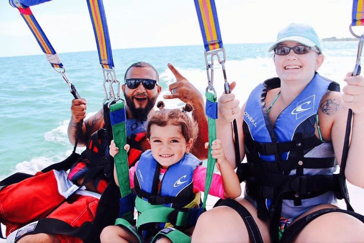 Parasailing from Smathers Beach - Image 2