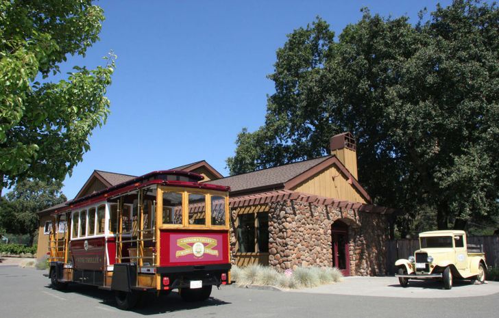 Sonoma Valley Wine Trolley Tour with Lunch - Image 5