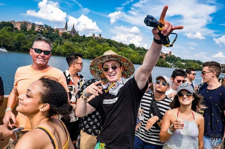Party Boat Cruise on the Potomac River