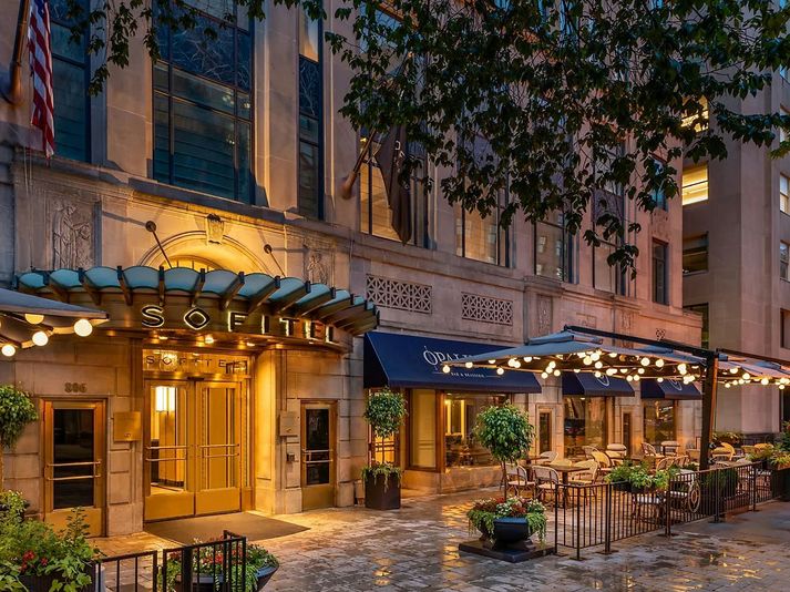 DC Delight: One-Night Hotel Stay Gift - Image 9