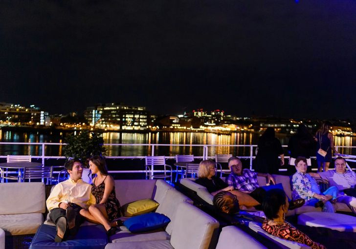Sunday & Weekdays Signature Dinner Cruise in Baltimore - Image 3