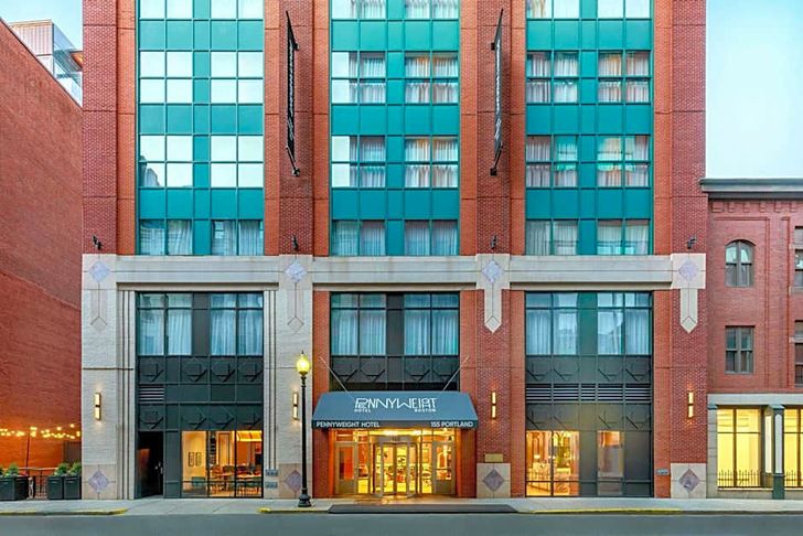 Signature Stay in Boston: 1-Night Hotel Experience - Image 11