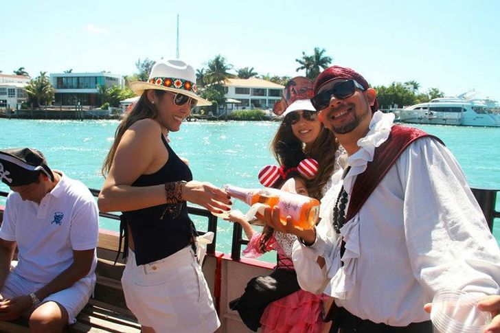 Miami Pirate Boat Sightseeing Tour - Image 2