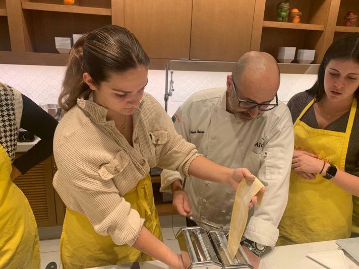 Fettuccine with Alfredo Sauce Cooking Class at a Winery in Riverside - Image 2