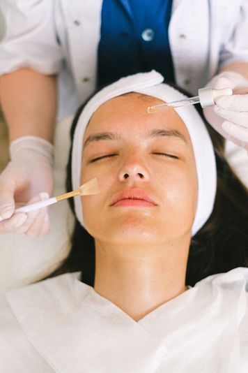 Signature Facial - Image 3