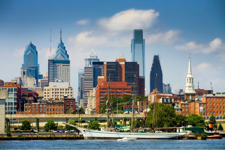 Savor Iconic Local Favorites Food Tour in Philadelphia
