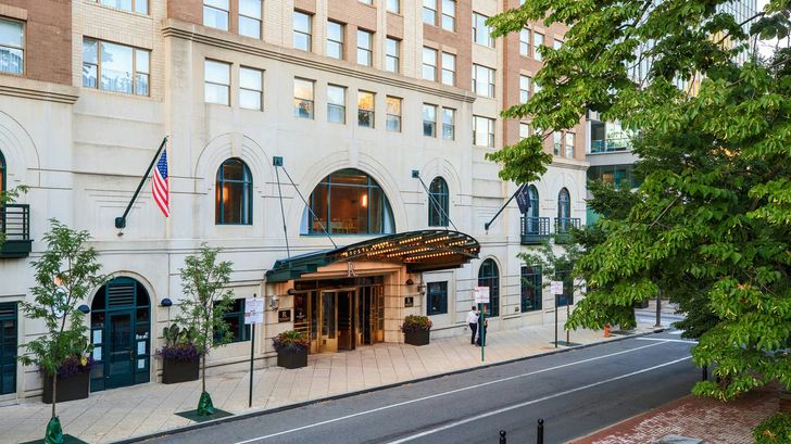 Philadelphia Charm: One-Night Hotel Stay - Image 2