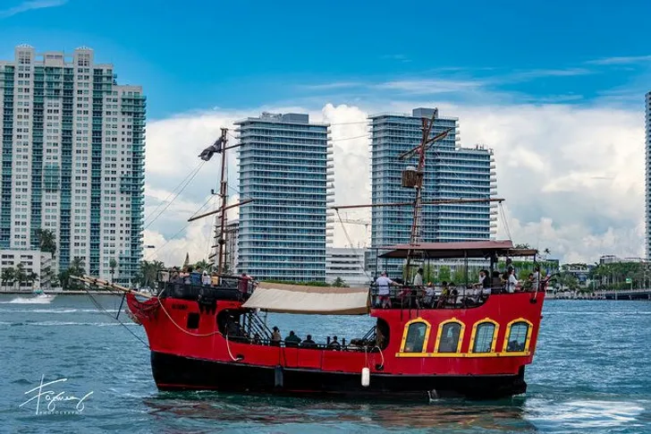 Miami Pirate Boat Sightseeing Tour