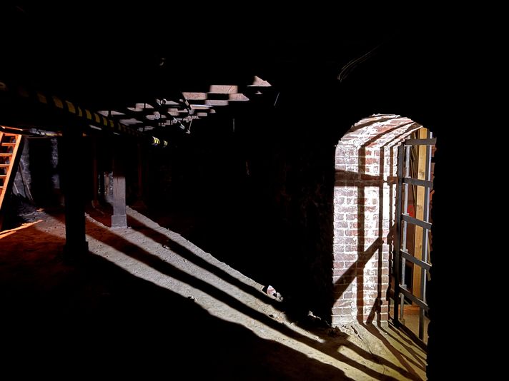 Haunted Shanghai Tunnel Tour with Beer Tasting - Image 3