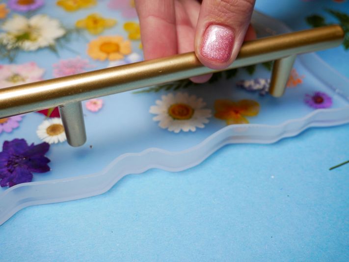 Floral Resin Serving Tray Kit - Image 4
