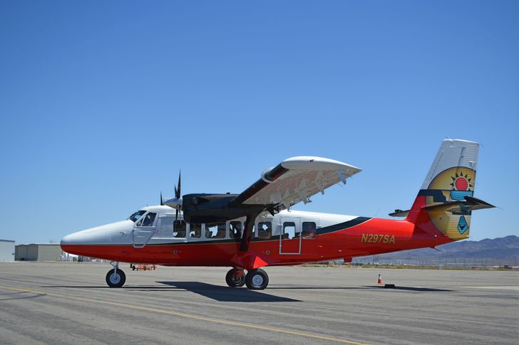 Deluxe Grand Canyon Airplane & Hummer Tour - Image 4