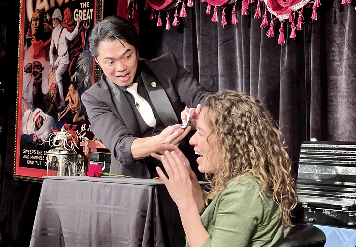 VIP Front Row Magical Mystery Show! At Hilton Waikiki Beach Hotel
