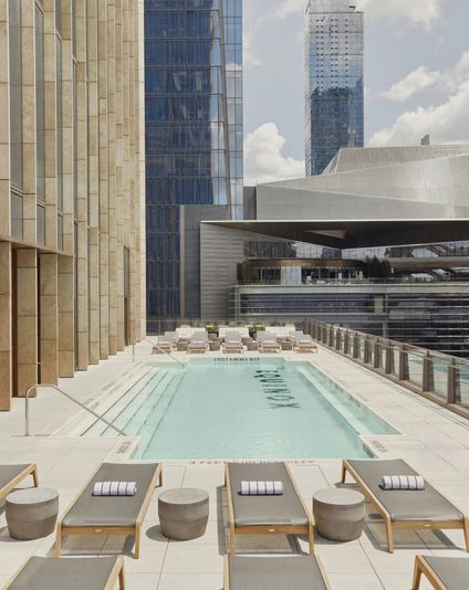 NYC Escape: 1-Night Luxury Stay - Image 14