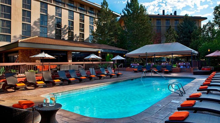 Denver Delight: Exclusive 1-Night Hotel Experience - Image 7