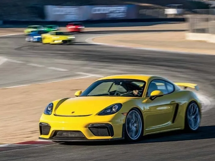 Race a Porsche 911 GT3 - Dominion Raceway