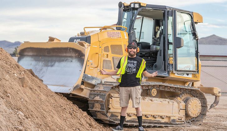 Operate a Bulldozer - Image 4