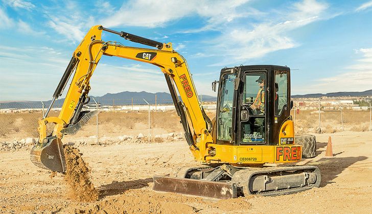 Operate a 6-Ton Excavator - Image 4