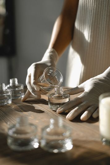 Perfume Making Class NYC - Perfume Bar Experience - Image 2