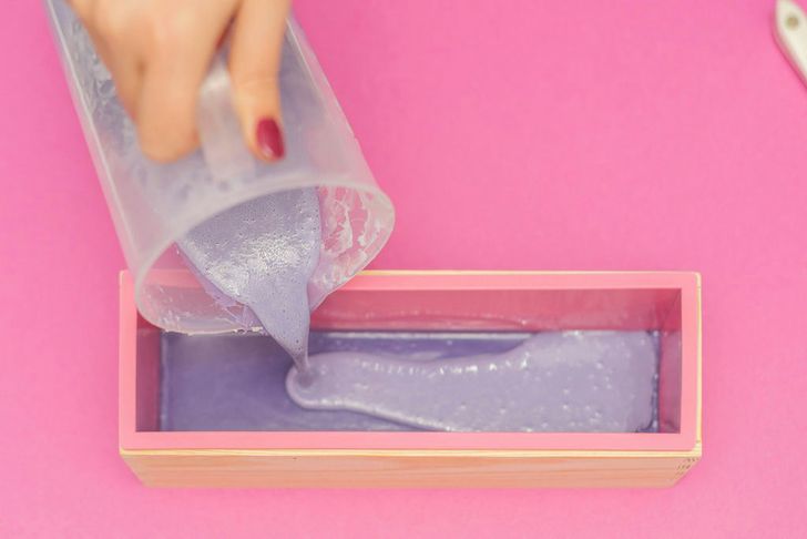 Layered Soap Making Experience Kit - Image 4