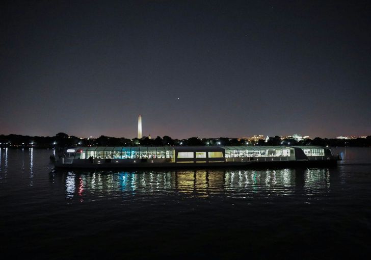 Premier Dinner Cruise in Washington DC - Weekdays & Sundays - Image 2