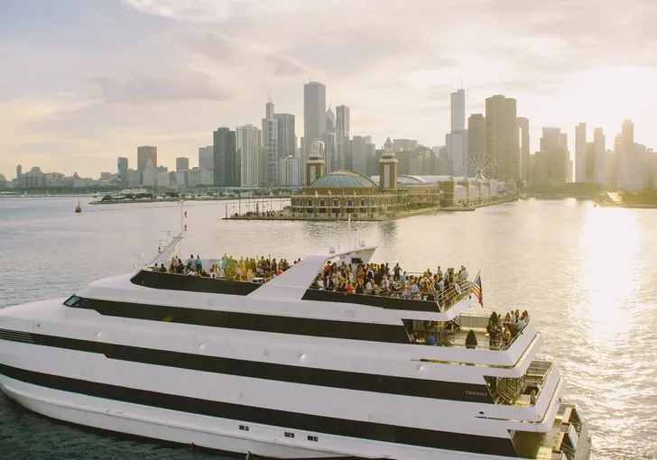 Chicago Bottomless Brunch Cruise on Lake Michigan
