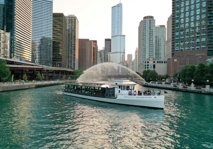 Weekdays & Sunday Odyssey Premier Dinner Cruise on the Chicago River