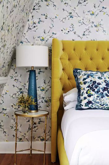 A Serene Weekday Stay at the Cliffside Inn - Image 4