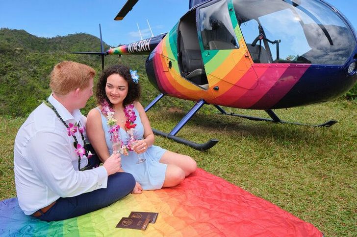 Luxury Picnic With Ocean View Landing Helicopter Tour