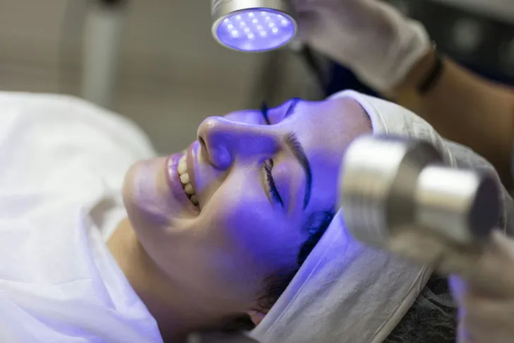 Express Purple Ray LED Treatment at Tracie Martyn Spa NYC