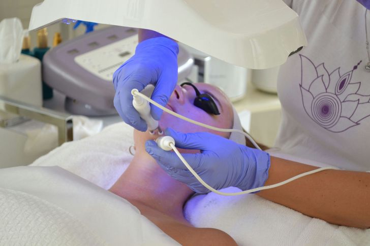 Purple Ray Facial at Tracie Martyn Spa NYC