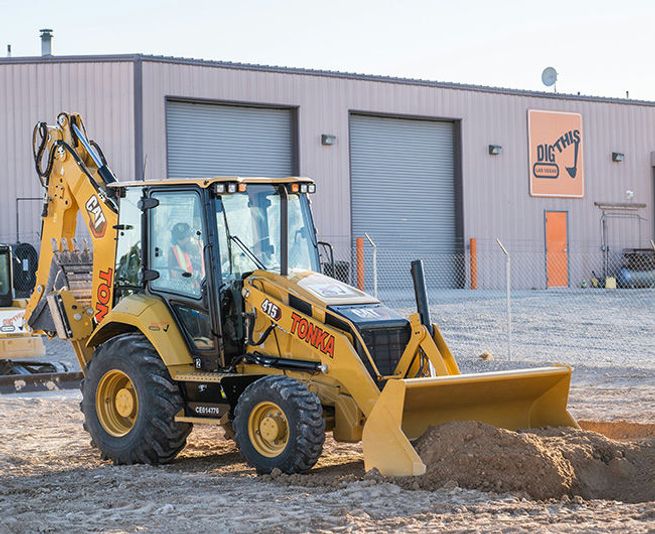 Operate a Backhoe - Image 2