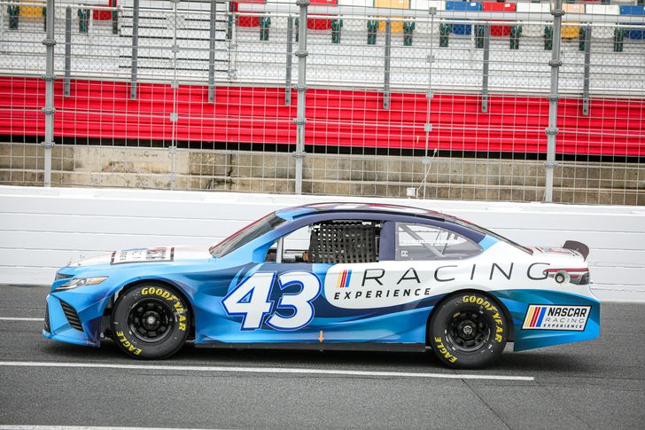 NASCAR Ride Along Experience - Image 4