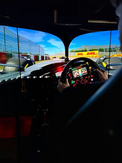 Head to Head F1 Simulator Racing with Customization Package - Pasadena - Image 4